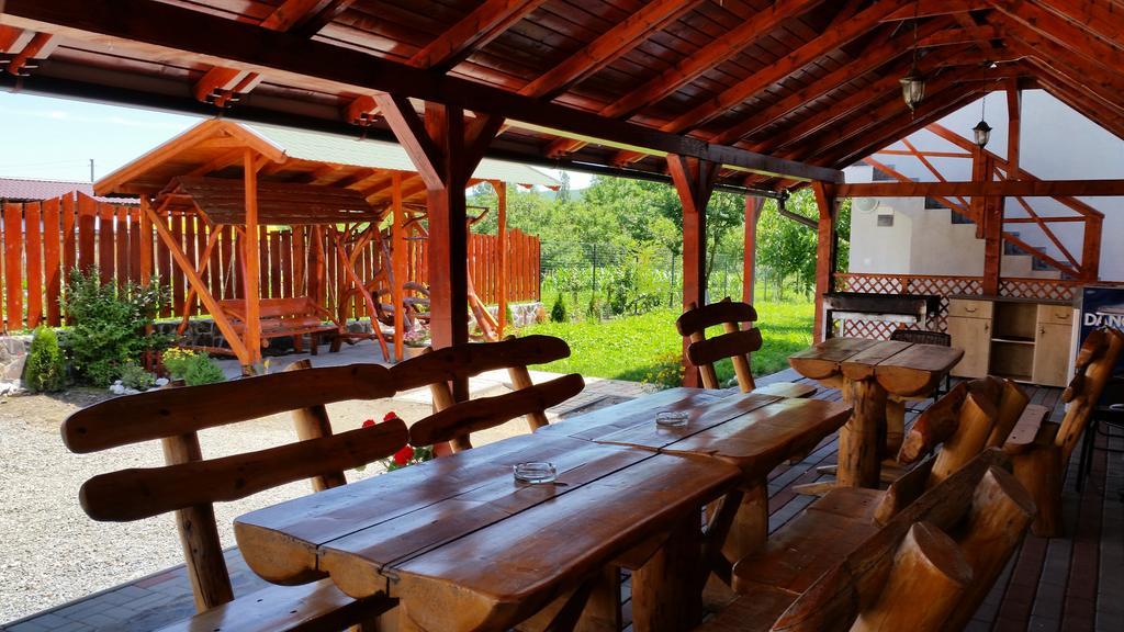 Casa Agnes Vendeghaz Hotel Fantanele  Ngoại thất bức ảnh