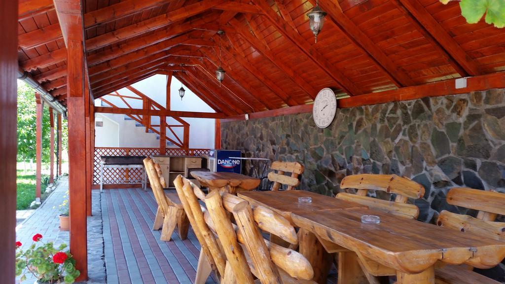 Casa Agnes Vendeghaz Hotel Fantanele  Ngoại thất bức ảnh