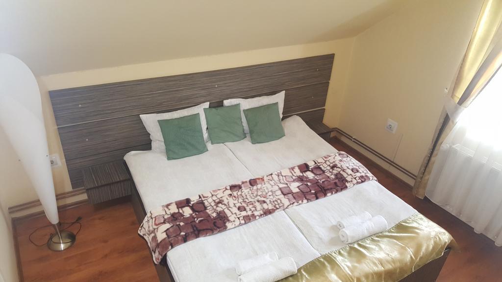 Casa Agnes Vendeghaz Hotel Fantanele  Ngoại thất bức ảnh